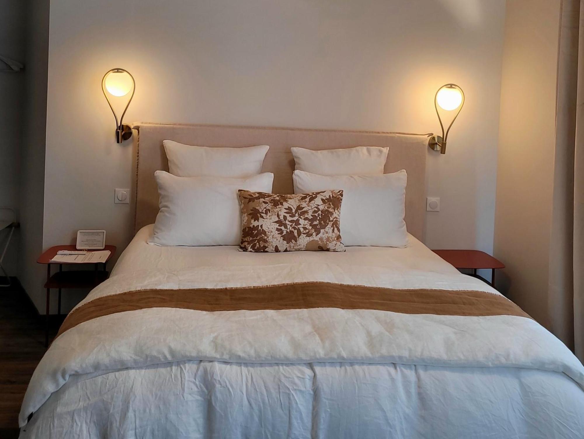 Tresors De Sens Bed & Breakfast Exterior photo