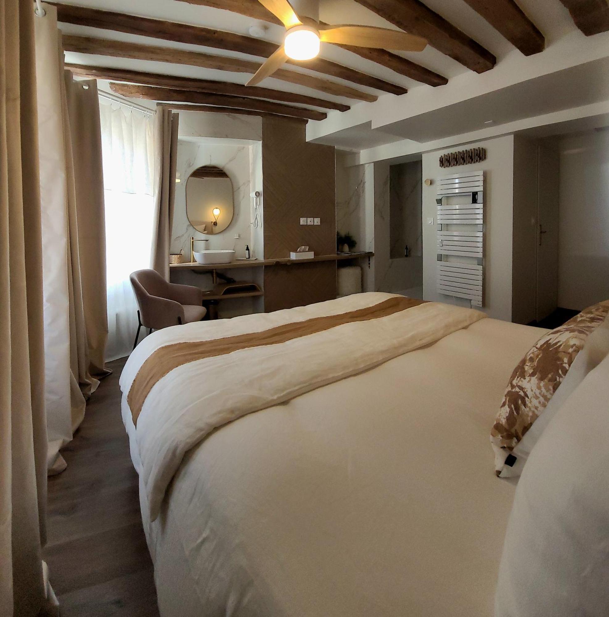 Tresors De Sens Bed & Breakfast Exterior photo